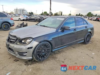 2012 MERCEDES-BENZ C 250 WDDGF4HB1CA724715 - główne zdjęcie licytacji z USA - miniatura