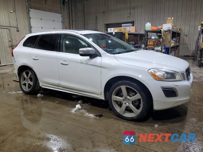 Czwarte zdjęcie samochodu z boku: 2012 VOLVO XC60 T6 VIN:YV4902DZ8C2274662 - miniatura