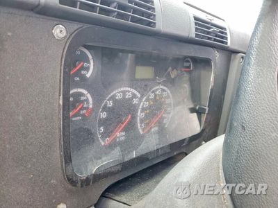 Zdjęcie 8 z 10 samochodu: 2014 FREIGHTLINER CASCADIA SEMI TRUCK VIN:3AKJGLDVXESFR0754 - miniatura