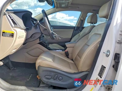 Zdjęcie 7 z 13 samochodu: 2016 HYUNDAI TUCSON LIMITED VIN:KM8J33A20GU253072 - miniatura