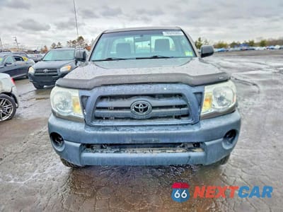 Piąte zdjęcie samochodu w środku: 2011 TOYOTA TACOMA BASE VIN:5TFPX4ENXBX003360 - miniatura