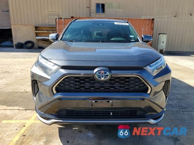 Piąte zdjęcie samochodu w środku: 2023 TOYOTA RAV4 PRIME SE VIN:JTMCB3FVXPD145044 - miniatura