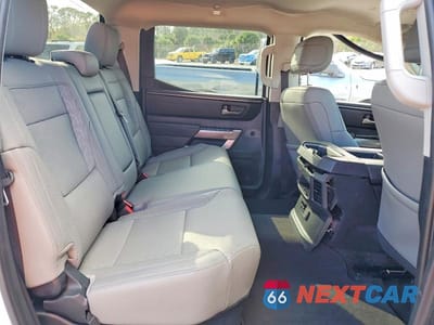 Zdjęcie 10 z 11 samochodu: 2024 TOYOTA TUNDRA CREWMAX SR VIN:5TFLA5AB5RX034897 - miniatura
