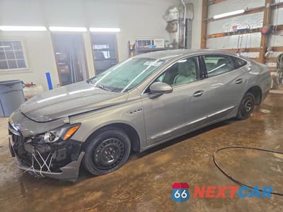 2017 BUICK LACROSSE ESSENCE 1G4ZP5SSXHU179906 - główne zdjęcie licytacji z USA - miniatura