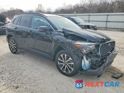 Czwarte zdjęcie samochodu z boku: 2023 TOYOTA COROLLA CROSS XLE VIN:7MUDAABG3PV049561 - miniatura