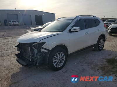 2017 NISSAN ROGUE SV KNMAT2MV2HP569013 - główne zdjęcie licytacji z USA - miniatura