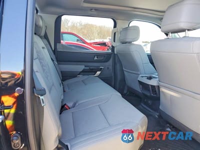 Zdjęcie 10 z 12 samochodu: 2024 TOYOTA TUNDRA CREWMAX LIMITED VIN:5TFWA5DB5RX230959 - miniatura