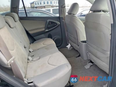 Zdjęcie 11 z 13 samochodu: 2010 TOYOTA RAV4 BASE VIN:JTMBF4DV1AD034298 - miniatura
