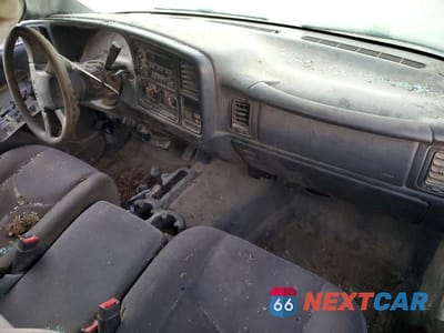 Zdjęcie 8 z 12 samochodu: 2006 GMC SIERRA K2500 HEAVY DUTY VIN:1GDHK24U06E283366 - miniatura