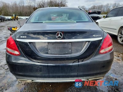 Zdjęcie 6 z 12 samochodu: 2016 MERCEDES-BENZ C 300 4MATIC VIN:55SWF4KB9GU108593 - miniatura