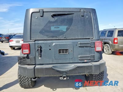 Zdjęcie 6 z 12 samochodu: 2016 JEEP WRANGLER UNLIMITED SPORT VIN:1C4BJWDG3GL206485 - miniatura