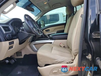 Zdjęcie 7 z 11 samochodu: 2017 NISSAN TITAN SV *** PRIOR FLEET *** VIN:1N6AA1E67HN548352 - miniatura