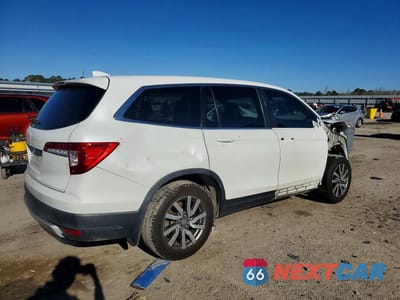 Trzecie zdjęcie samochodu z tyłu: 2021 HONDA PILOT EXL VIN:5FNYF5H54MB030821 - miniatura