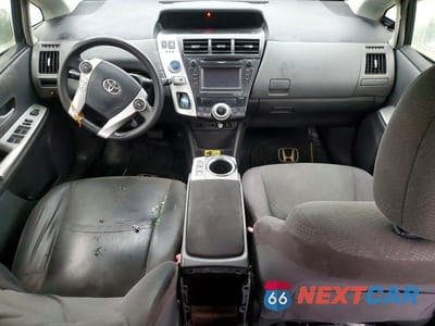 Zdjęcie 8 z 13 samochodu: 2014 TOYOTA PRIUS VIN:JTDZN3EU8E3367109 - miniatura