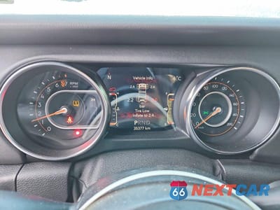 Zdjęcie 9 z 12 samochodu: 2021 JEEP WRANGLER UNLIMITED SAHARA VIN:1C4HJXEG6MW831858 - miniatura