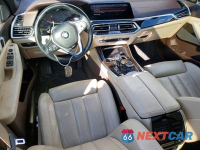 Zdjęcie 8 z 13 samochodu: 2019 BMW X5 XDRIVE50I VIN:5UXJU2C59KLN65553 - miniatura