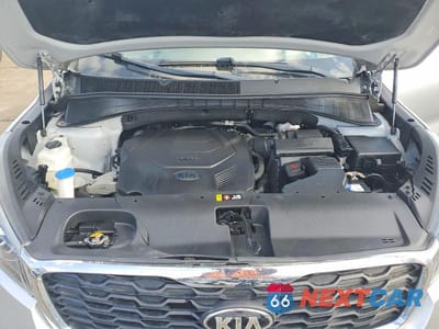 Zdjęcie 12 z 13 samochodu: 2019 KIA SORENTO LX VIN:5XYPG4A50KG569925 - miniatura