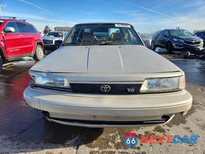 Piąte zdjęcie samochodu w środku: 1991 TOYOTA CAMRY DELUXE VIN:4T1VV21E1MU062904 - miniatura