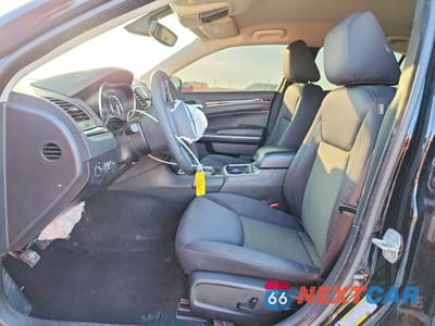 Zdjęcie 7 z 12 samochodu: 2023 CHRYSLER 300 TOURING VIN:2C3CCAAG4PH604991 - miniatura