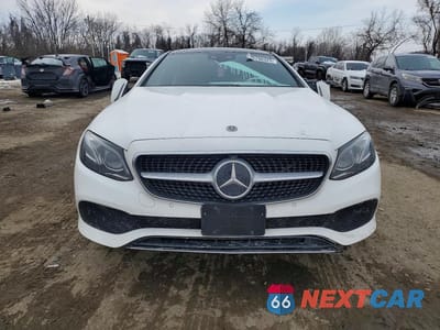 Piąte zdjęcie samochodu w środku: 2019 MERCEDES-BENZ E 450 4MATIC VIN:WDD1J6JB0KF085819 - miniatura