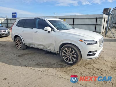 Czwarte zdjęcie samochodu z boku: 2017 VOLVO XC90 T6 VIN:YV4A22PL9H1140674 - miniatura