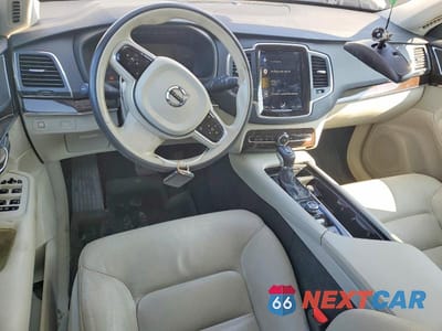Zdjęcie 8 z 12 samochodu: 2019 VOLVO XC90 T5 MOMENTUM VIN:YV4102CK2K1497057 - miniatura