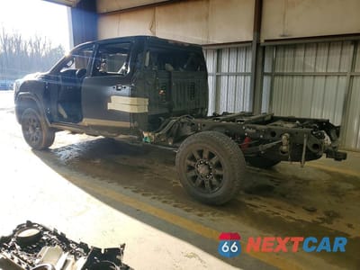 Drugie zdjęcie samochodu z przodu: 2025 GMC SIERRA K2500 AT4 VIN:1GT4UPEYXSF314137 - miniatura