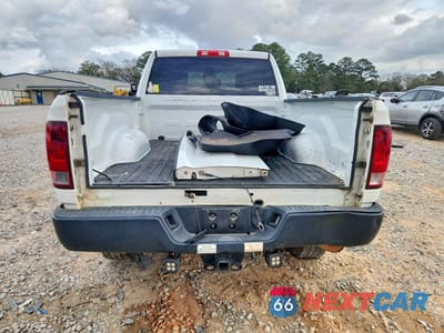 Zdjęcie 6 z 12 samochodu: 2015 RAM 4500 ST VIN:3C6TR5CT3FG547474 - miniatura