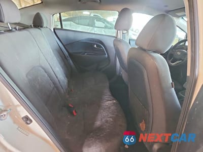 Zdjęcie 10 z 12 samochodu: 2017 KIA RIO LX VIN:KNADM4A32H6040057 - miniatura