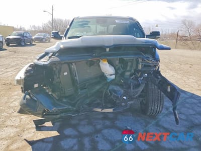 Piąte zdjęcie samochodu w środku: 2026 RAM TRUCKS 1500 BIG HORN VIN:1C6SRFFT7TN228367 - miniatura