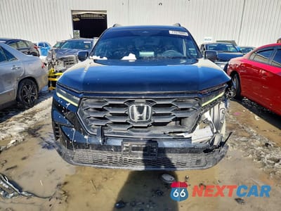 Piąte zdjęcie samochodu w środku: 2023 HONDA PILOT SPORT VIN:5FNYG1H35PB020565 - miniatura