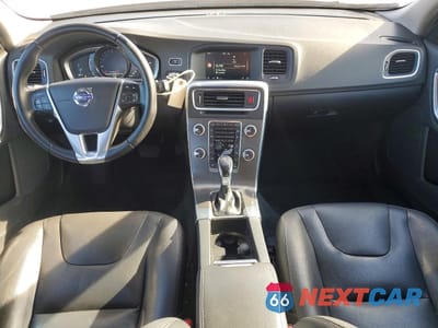 Zdjęcie 8 z 13 samochodu: 2016 VOLVO V60 T5 PREMIER VIN:YV140MEK3G1308202 - miniatura