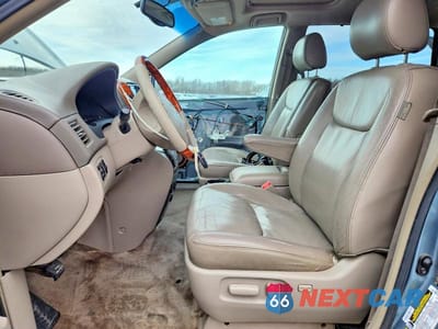 Zdjęcie 7 z 13 samochodu: 2006 TOYOTA SIENNA XLE VIN:5TDBA22C26S056388 - miniatura