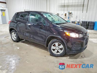 Czwarte zdjęcie samochodu z boku: 2020 CHEVROLET TRAX LS VIN:KL7CJNSB3LB086061 - miniatura