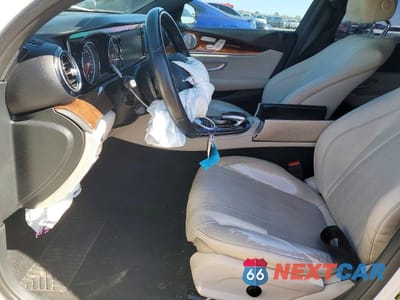 Zdjęcie 7 z 11 samochodu: 2018 MERCEDES-BENZ E 300 VIN:WDDZF4JB7JA387838 - miniatura