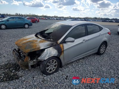 2013 HYUNDAI ACCENT GLS KMHCT4AE1DU315342 - główne zdjęcie licytacji z USA - miniatura