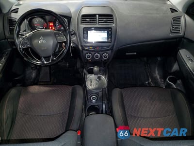 Zdjęcie 8 z 13 samochodu: 2017 MITSUBISHI RVR SE VIN:JA4AJ3AU3HZ601893 - miniatura