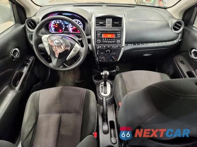 Zdjęcie 8 z 12 samochodu: 2018 NISSAN VERSA SV VIN:3N1CN7AP2JL828965 - miniatura