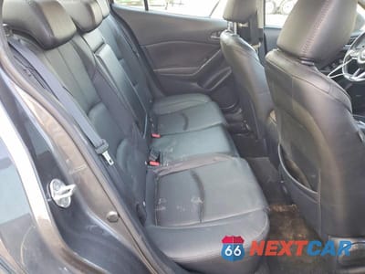 Zdjęcie 10 z 12 samochodu: 2018 MAZDA 3 GRAND TOURING VIN:3MZBN1W30JM258290 - miniatura