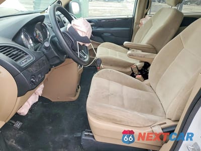 Zdjęcie 7 z 13 samochodu: 2014 DODGE GRAND CARAVAN SE VIN:2C4RDGBG1ER354203 - miniatura
