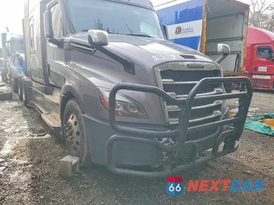 Zdjęcie 9 z 10 samochodu: 2020 FREIGHTLINER CASCADIA 126 VIN:3AKJHHDR1LSLP7702 - miniatura