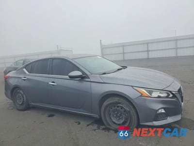 Czwarte zdjęcie samochodu z boku: 2019 NISSAN ALTIMA 2.5 S VIN:1N4BL4BV4KC251241 - miniatura