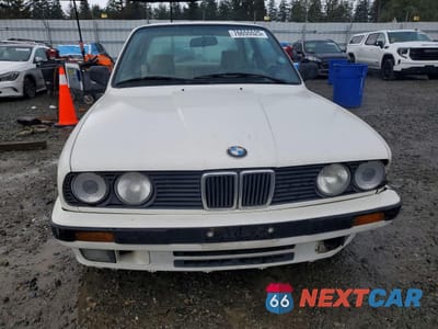 Piąte zdjęcie samochodu w środku: 1989 BMW 325 I AUTOMATIC VIN:WBAAA2308K4495176 - miniatura