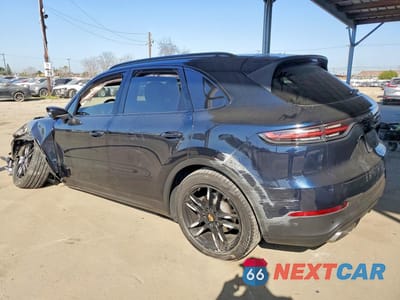 Drugie zdjęcie samochodu z przodu: 2020 PORSCHE CAYENNE VIN:WP1AA2AY7LDA08867 - miniatura