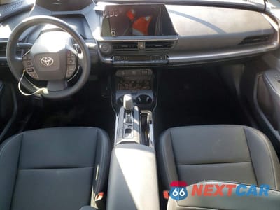 Zdjęcie 8 z 12 samochodu: 2026 TOYOTA PRIUS XLE VIN:JTDACAAU3T3065155 - miniatura