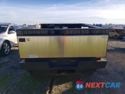 Zdjęcie 6 z 12 samochodu: 2024 TESLA CYBERTRUCK VIN:7G2CEHED4RA055388 - miniatura
