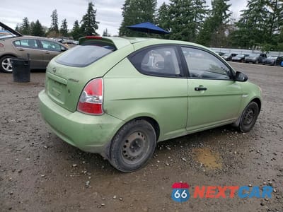 Trzecie zdjęcie samochodu z tyłu: 2008 HYUNDAI ACCENT GS VIN:KMHCM36C48U086112 - miniatura