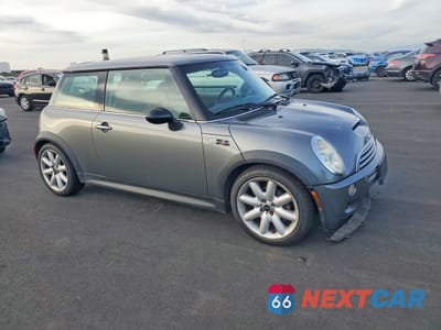 Czwarte zdjęcie samochodu z boku: 2004 MINI COOPER S VIN:WMWRE33484TD85899 - miniatura