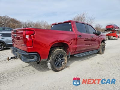 Trzecie zdjęcie samochodu z tyłu: 2022 CHEVROLET SILVERADO LTD K1500 TRAIL BOSS CUSTOM VIN:3GCPYCEK4NG103783 - miniatura