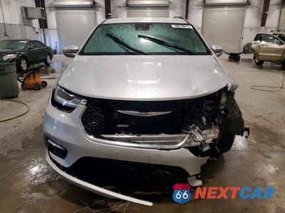 Piąte zdjęcie samochodu w środku: 2022 CHRYSLER PACIFICA TOURING L VIN:2C4RC3BG6NR127505 - miniatura